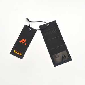 <span class=keywords><strong>Hangtag</strong></span> ป้ายเสื้อผ้าที่กำหนดเองสำหรับเสื้อผ้าสำหรับเพิ่มเอกลักษณ์ของแบรนด์และสไตล์กางเกงลำลองป้ายแขวน - Product Image 1