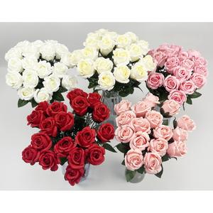 Bouquet <span class=keywords><strong>di</strong></span> Rose Avorio TCF, <span class=keywords><strong>Fiori</strong></span> Decorativi, 18 Teste <span class=keywords><strong>di</strong></span> Rose Rosse in Velluto, <span class=keywords><strong>Fiori</strong></span> Artificiali per Matrimoni e Decorazioni Domestiche - Product Image 6