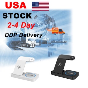 Chargeur sans fil pliable <span class=keywords><strong>4</strong></span> en 1 15W PD Station de charge rapide 3 en 1 avec <span class=keywords><strong>iPhone</strong></span> Sortie électrique 15W Matériau PC durable - Product Image 1