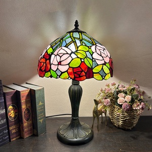 Lámpara de Techo LongHuiJing USA con Pantalla de Vidrio Teñido Ecológico con Diseño de Rosa, Estilo Mediterráneo Vintage Multicolor, Domo de 12 Pulgadas, LED AC - Product Image 2