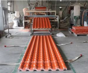 Tuiles de toit en plastique ondulé en résine synthétique traditionnelle certifiées ASTM, <span class=keywords><strong>isolation</strong></span> durable, garantie 5 ans et plus pour les hôtels et les parcs - Product Image 4