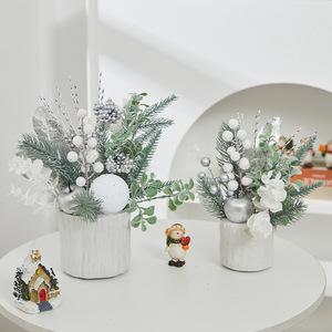 <span class=keywords><strong>Petit</strong></span> <span class=keywords><strong>sapin</strong></span> de Noël blanc de 26 cm <span class=keywords><strong>en</strong></span> PE et sur <span class=keywords><strong>palette</strong></span> <span class=keywords><strong>en</strong></span> bois avec lumières, marque Rancheng, décorations neuves pour la maison, vente <span class=keywords><strong>en</strong></span> gros, décoration de bureau - Product Image 1