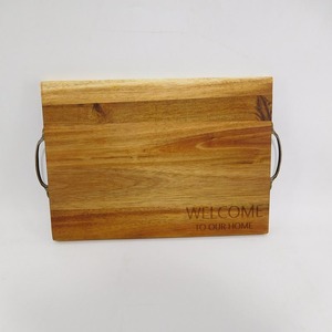 Grande <span class=keywords><strong>planche</strong></span> à découper en bois de chêne de 40x30x2 <span class=keywords><strong>cm</strong></span> <span class=keywords><strong>Planche</strong></span> de service forestière durable, robuste et durable - Product Image 4