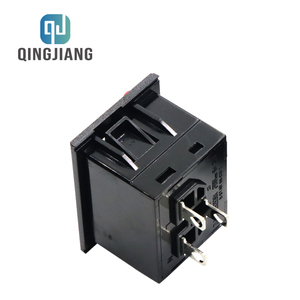 Connettore di montaggio pannello femmina <span class=keywords><strong>IEC</strong></span> <span class=keywords><strong>C13</strong></span> 16A presa di prolunga in ottone NFC presa di bloccaggio di rete per PDU industriale - Product Image 5