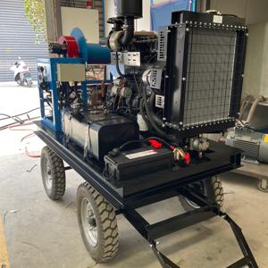 เครื่องฉีดน้ำแรงดันสูงรุ่นใหม่ UHP 300 บาร์/4350PSI สำหรับลอกสีและสนิม ใช้เครื่องยนต์ดีเซลสำหรับงานหนัก แรงดันสูงพิเศษ - Product Image 2