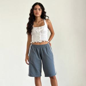 Shorts Bermuda Femme Taille Mi-Haute Coupe Ample en Coton Tricoté Rayé avec Bande Latérale Blanche Décontracté - Product Image 4
