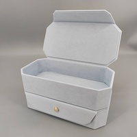 Boîtes en velours pour emballages cadeaux de bijoux faits main de luxe avec logo estampé à chaud, gaufrage, laminage brillant/mat, doublure en éponge