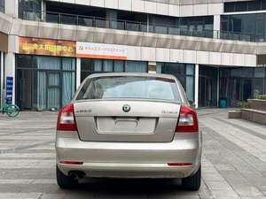 Auto Usate JX Skoda <span class=keywords><strong>KAROQ</strong></span> dalla Cina, Benzina, Guida a Sinistra, Cambio Automatico, Sedili in Pelle - Product Image 2