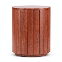 Table d'appoint en travertin rouge premium à côtés cannelés
