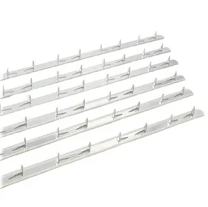 Tajam Cabang Edge Banding Logam Galvanized Steel Sofa Kembali Tack Strip dengan Penutup Plastik