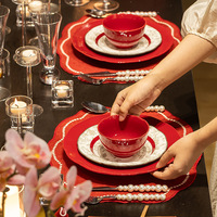 Ensemble de bols en céramique de style chinois pour jeunes mariés, motif végétal rouge rétro de grande valeur, forme ronde, accompagnant la cérémonie de mariage, vaisselle