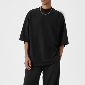 T-shirt en gros pour hommes, T-shirt noir uni 100% coton, T-shirt de haute qualité, <span class=keywords><strong>petit</strong></span> col montant, ample, surdimensionné, 260 g/m² - Product Image 3
