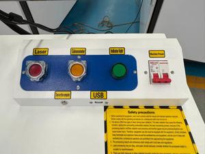 Nhà máy chất lượng cao giá thấp xách tay <span class=keywords><strong>Laser</strong></span> đánh dấu máy max 30 Wát Máy tính để bàn nhỏ Máy khắc <span class=keywords><strong>laser</strong></span> - Product Image 5