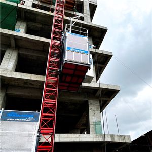 Moteur de levage de construction pour ascenseur de bâtiment, composant essentiel pour le transport de matériaux et le levage de personnes, efficace - Product Image 1