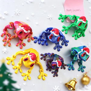 Imán de Refrigerador con Forma de Rana Magnética Impresa en 3D, Articulaciones Móviles, Modelo de Rana de Árbol, Juguete, Éxito de Ventas de Navidad 2025, Rana con Gorro Navideño - Product Image 1