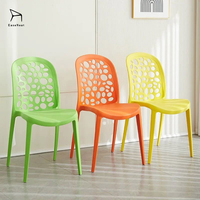 Chaise de salle à manger en plastique creuse empilable pour extérieur, jardin et restaurant, vente en gros, offre spéciale