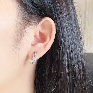 Orecchini a Perno Minimalisti con Cristalli per Donne, Accessori Eleganti per Uso Quotidiano - Product Image 3