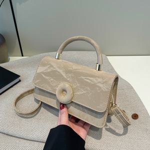 Sac carré en cuir PU pour femme, style minimaliste français, avec poignée supérieure, pour le quotidien, les voyages et les tenues décontractées, sac à bandoulière, vente en gros - Product Image 3