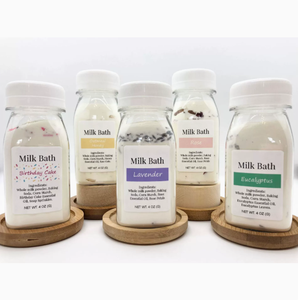 LovSens Nuevo Set de Regalo al por Mayor: Leche de Baño de Lavanda, Sales de Baño con Flores Secas y Leche de Baño con Aceites Esenciales para Pies - Product Image 6