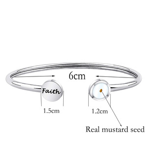 Brazalete Abierto de Acero Inoxidable con Baño de Oro Real y Grabado de Semilla de Mostaza, Joyería de Fe para Mujer, Resistente al Deslustre - Product Image 3