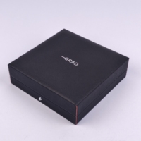 PU-Leder Schmuckbox mit Samtfutter und Metall-Druckknopf, Individuelles Logo für Halsketten- und Armbandaufbewahrung sowie Luxus-Schmuckgeschenkverpackung
