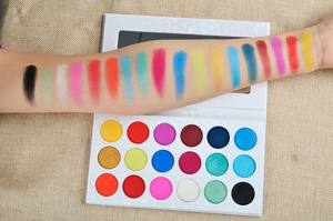 Nouveauté Palette de fards à paupières <span class=keywords><strong>holographique</strong></span> personnalisée Palette de fards à paupières <span class=keywords><strong>maquillage</strong></span> OEM 18 couleurs - Product Image 2