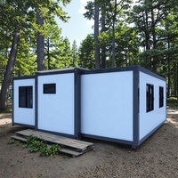 Maison pliable en conteneur extensible de 40 pieds, structure en acier galvanisé préfabriquée, cabine modulaire, unité de logement mobile, salon, chambre à coucher