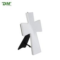 Cruz Decorativa Religiosa de Cerámica Blanca para Sublimación, Personalizable al por Mayor, 20x28cm, Superficie Brillante/Mate, Impresión a 6 Colores