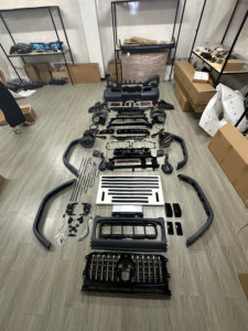 Kits de Carrocería W463 a W465 G63 Compatibles con <span class=keywords><strong>Clase</strong></span> G W463 del Año 2002 al <span class=keywords><strong>2018</strong></span> al Año 2025, Parachoques de Coche G63 con Luz para W463 - Product Image 2