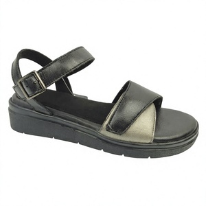 Sandalias de Plataforma de Cuero Genuino Negro, Punta Abierta, Tacón Plano, Cierre de Hebilla, Zapatos Cómodos de Verano - Product Image 1