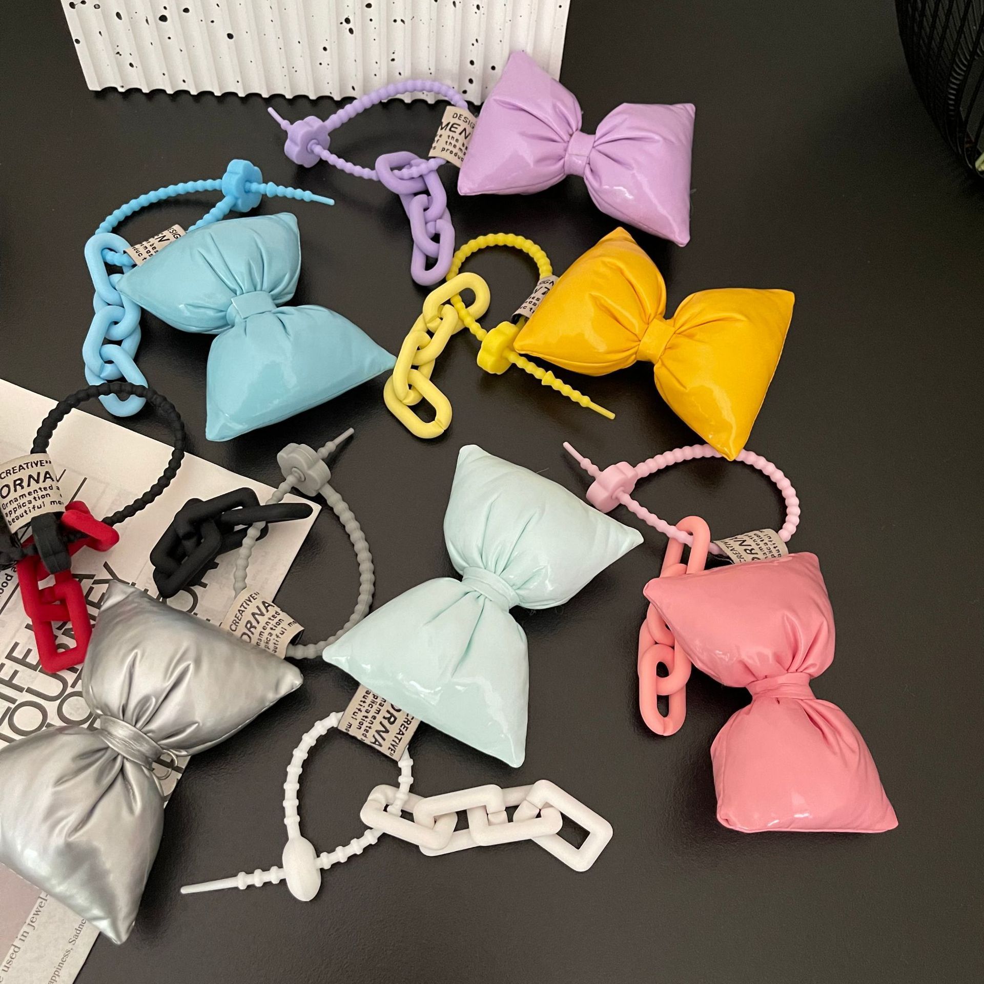Promotional Soft Silicon Fan Lanyard 6cm Short Finger Silicon Cup Electronic Device Holding Lanyard With Nylon String Image 3