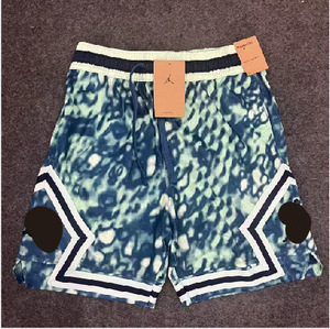 <span class=keywords><strong>Pantaloncini</strong></span> da <span class=keywords><strong>Basket</strong></span> Personalizzati da Uomo in Rete a Sublimazione a Vita Media Stile Casual con Logo Ricamato Tinta Unita in Tessuto Pettinato - Product Image 5