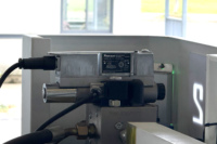 Presse plieuse hydraulique industrielle durable 100T2500 avec contrôleur SCS980 pour le pliage de tôles