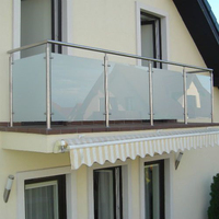 Außen-Glasgeländer mit Mattglas Balkon-Glasgeländer mit Pfosten
