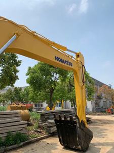 Excavatrice sur chenilles Komatsu PC220 d'occasion, 22 tonnes, excavatrice japonaise d'origine en bon état de marche, vendue à bas prix - Product Image 4