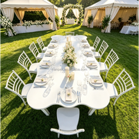 Ensemble table de mariage et chaises Chiavari White Wave, table de repas en forme de fleur pour location événementielle et fêtes