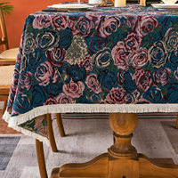 Nappe de table en textile d'intérieur, tissu jacquard à grandes roses aux couleurs riches avec bordure à pompons, couverture de table décorative