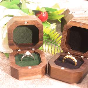 Vintage Amerikaanse Zwarte Walnoot Massief Houten Juwelendoos Chinese Stijl Draagbare Houten Ringdoos Milieuvriendelijk Vierkante Ring Voorstel - Product Image 3