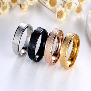 Jane Eyre-anillo de compromiso para parejas, 6mm, arena esmerilada, chapado en oro de 18K, acero inoxidable, venta al por mayor - Product Image 6