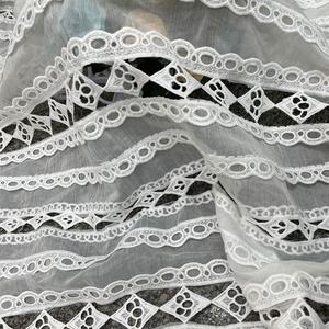 Yüksek kalite 52 inç beyaz örgü kumaş dantel Hollow nakış şifon kumaş <span class=keywords><strong>yard</strong></span> tarafından - Product Image 5