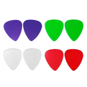 Haute qualité quantité minimale de commande inférieure en nylon matériau Transparent acrylique guitare médiators couleur différente Logo personnalisé