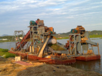 SANLIAN Hochleistungs-Diesel-Goldbaggerboot Fluss-Sandwasch- und Bergbau-Schiff Effizientes Tragbares Bagger-System mit Pumpe, Motor und SPS