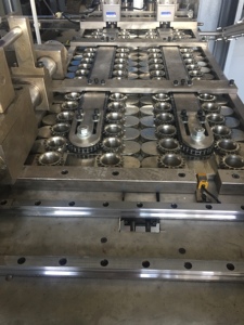 Nhà Cung Cấp Tốt Chất Lượng Hàng Đầu Tự Động 4 Khoang Chai <span class=keywords><strong>Pet</strong></span> Thổi Khuôn Máy - Product Image 2