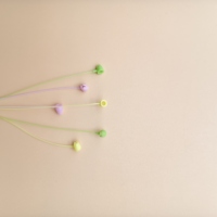 Étiquettes de vêtements personnalisables OME, écologiques, certifiées GRS, en plastique recyclé, plusieurs couleurs, étiquettes à boucle, à pince, à plier, à suspendre, OEM