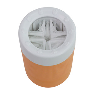 Gobelet de lavage pour pattes d'animaux, en silicone gris, nettoyeur de pattes pour chiens et chats, design moderne, soins pour animaux - Product Image 5