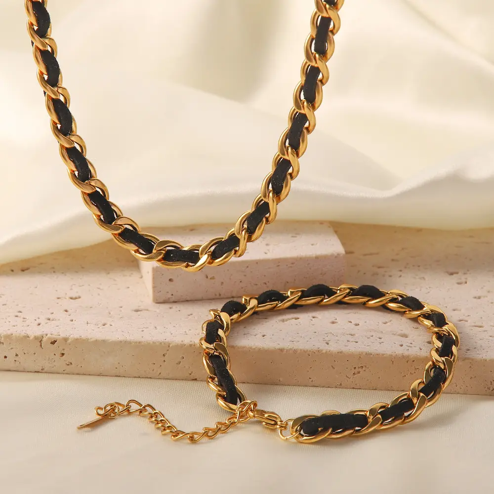 2022 Winter Series Trendy Link Chain e collana girocollo intrecciata in pelle Fashion Girls gioielli placcati in oro in acciaio inossidabile