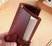 Carnet de voyage A5 en cuir fait main de qualité supérieure avec fermeture à bouton pour journalisation quotidienne, planification et agenda