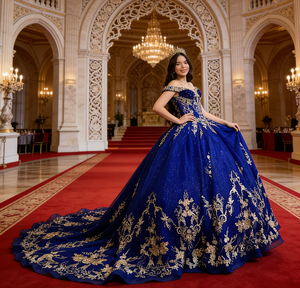 Vestido de Gala Azul Rey para Quinceañera, Elegante Vestido de Noche con Cola de Capilla para Cena de Graduación, con Bordado Dorado - Product Image 1