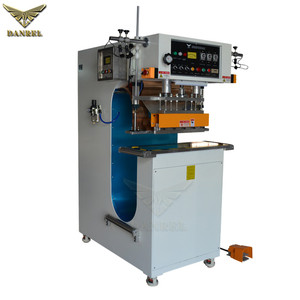 เครื่องเชื่อมโครงสร้างแบบดึงด้วยความร้อนความถี่สูง เครื่องซีลไวนิลด้วยความร้อนด้วยคลื่นวิทยุ เครื่องเชื่อมผ้าใบกันน้ำด้วยคลื่นวิทยุ เครื่องเชื่อมเมมเบรนพีวีซีด้วยคลื่นวิทยุ - Product Image 1