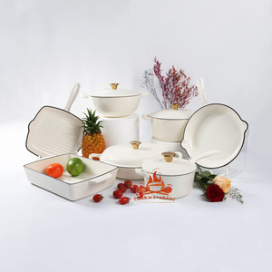 Ensemble de 11 pièces de batterie de cuisine en fonte émaillée, comprenant faitout, casseroles, marmites à soupe et faitouts - Product Image 4